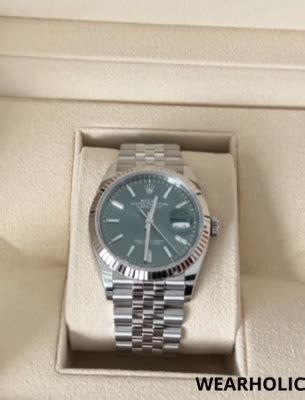 is it cheaper to buy a rolex overseas